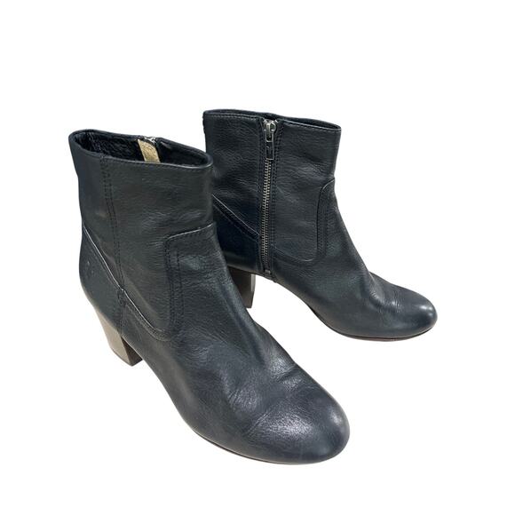 FRYE Stella Zip Short Ankle Heeled Black Leather Booties Sz 10 - Picture 3 of 10